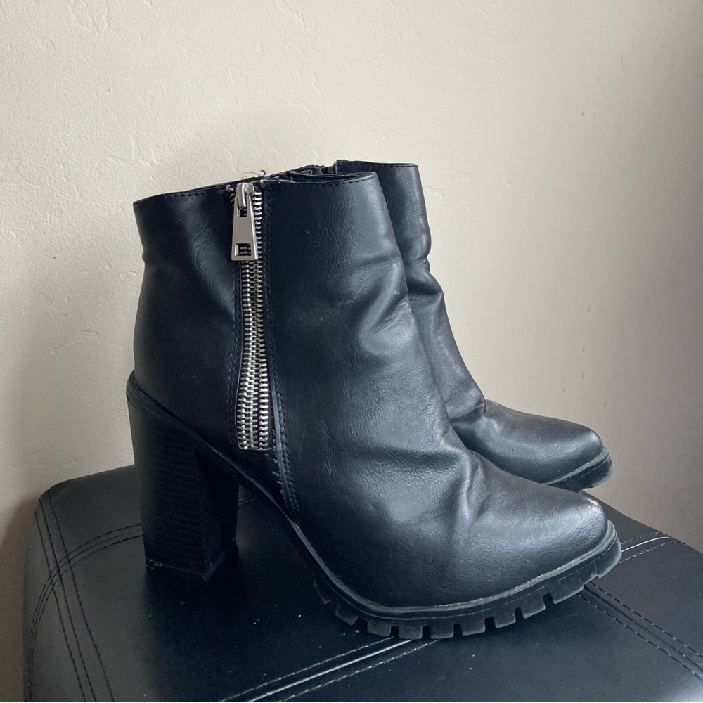 H&M Black Leather Zip-Up Heeled Boots